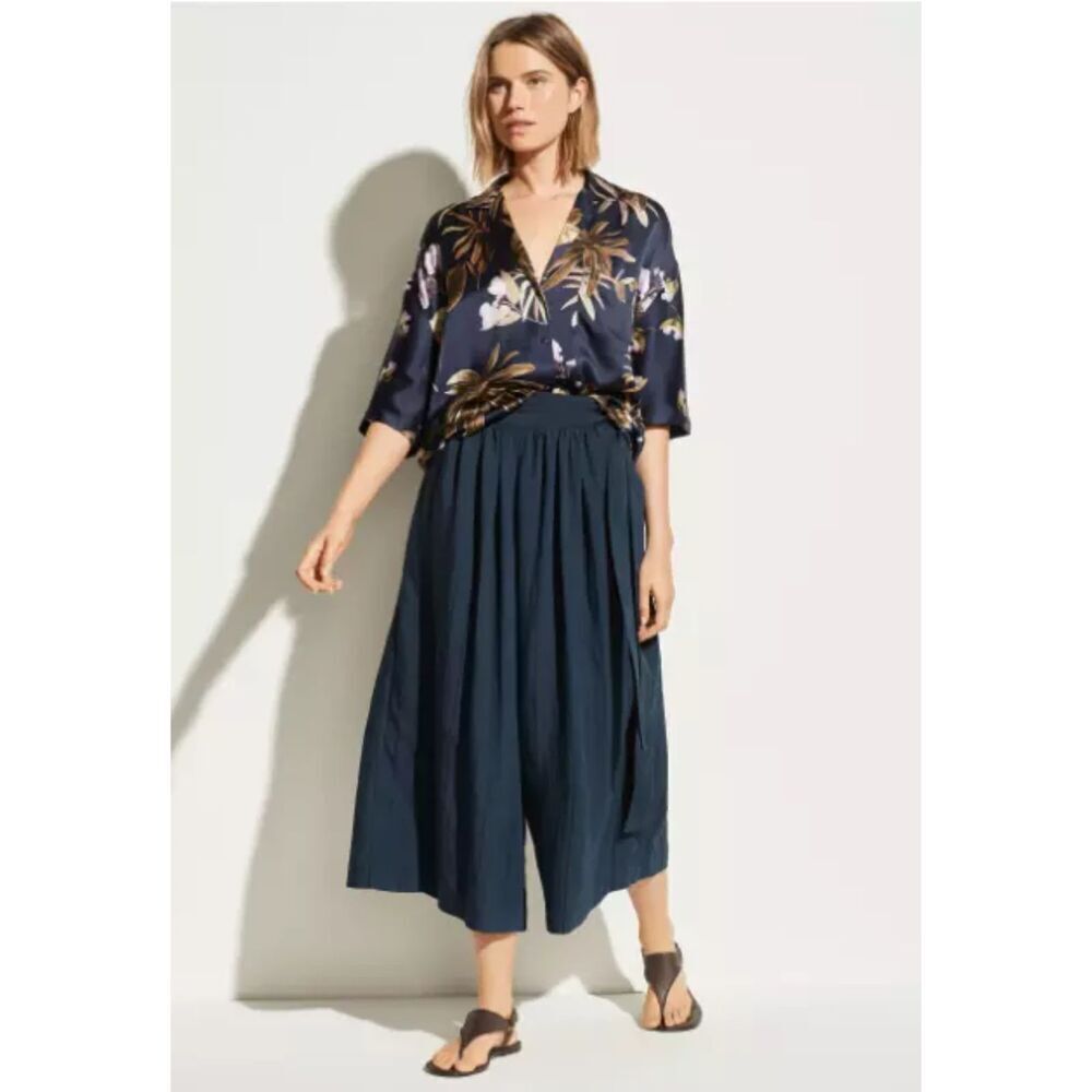 VINCE Navy Blue Textured High Rise Wide Leg Cropped Light Side Zip Bow Size 0